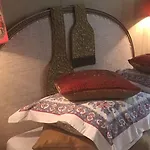 La Maison Rousseau D'hotes Bed & Breakfast 4*