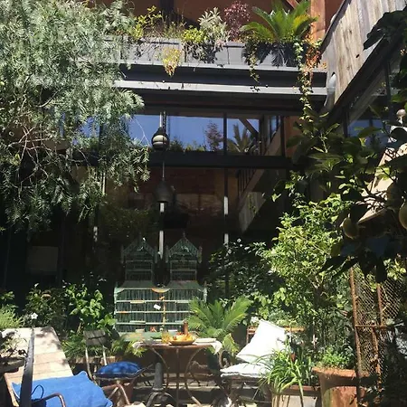 La Maison Rousseau D'hotes Bed & Breakfast Nîmes