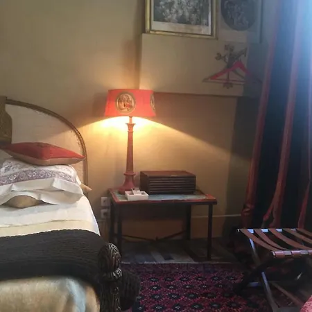 La Maison Rousseau D'hôtes Couette-café Nîmes