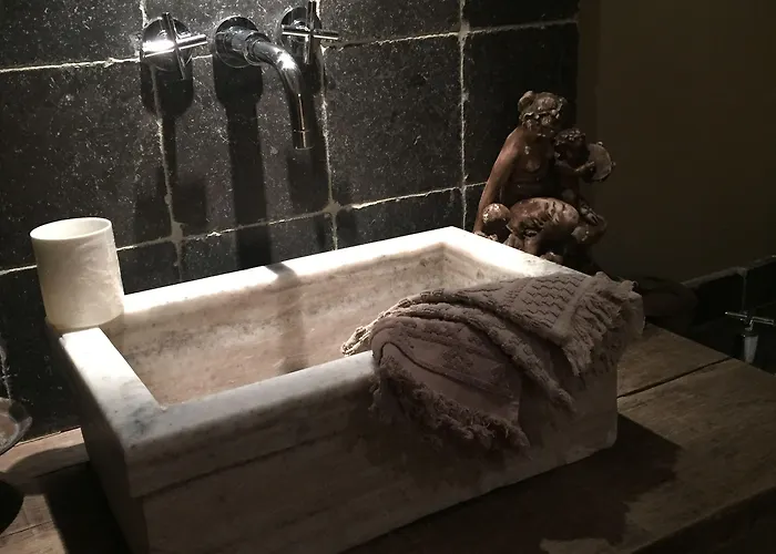 La Maison Rousseau D'hotes ニーム