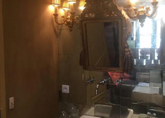 La Maison Rousseau D'hotes ベッド・アンド・ブレックファスト ニーム