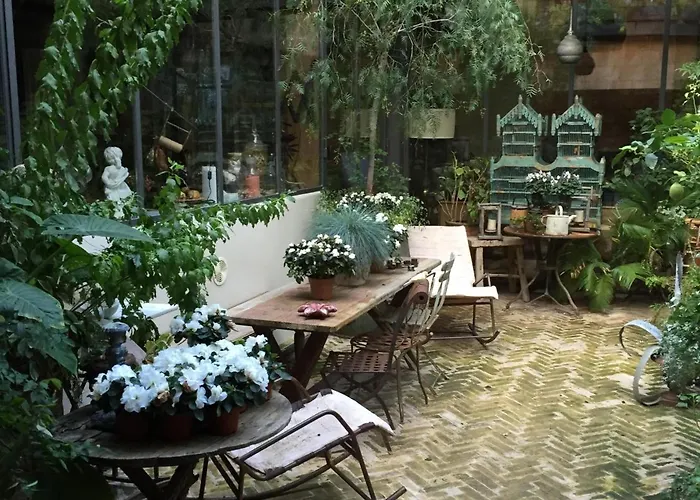 ベッド・アンド・ブレックファスト La Maison Rousseau D'hotes ニーム