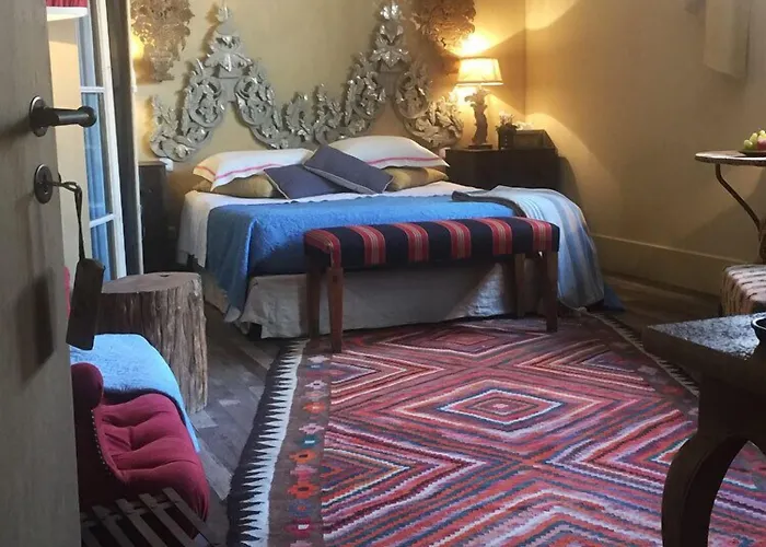 La Maison Rousseau D'hotes ベッド・アンド・ブレックファスト 4*